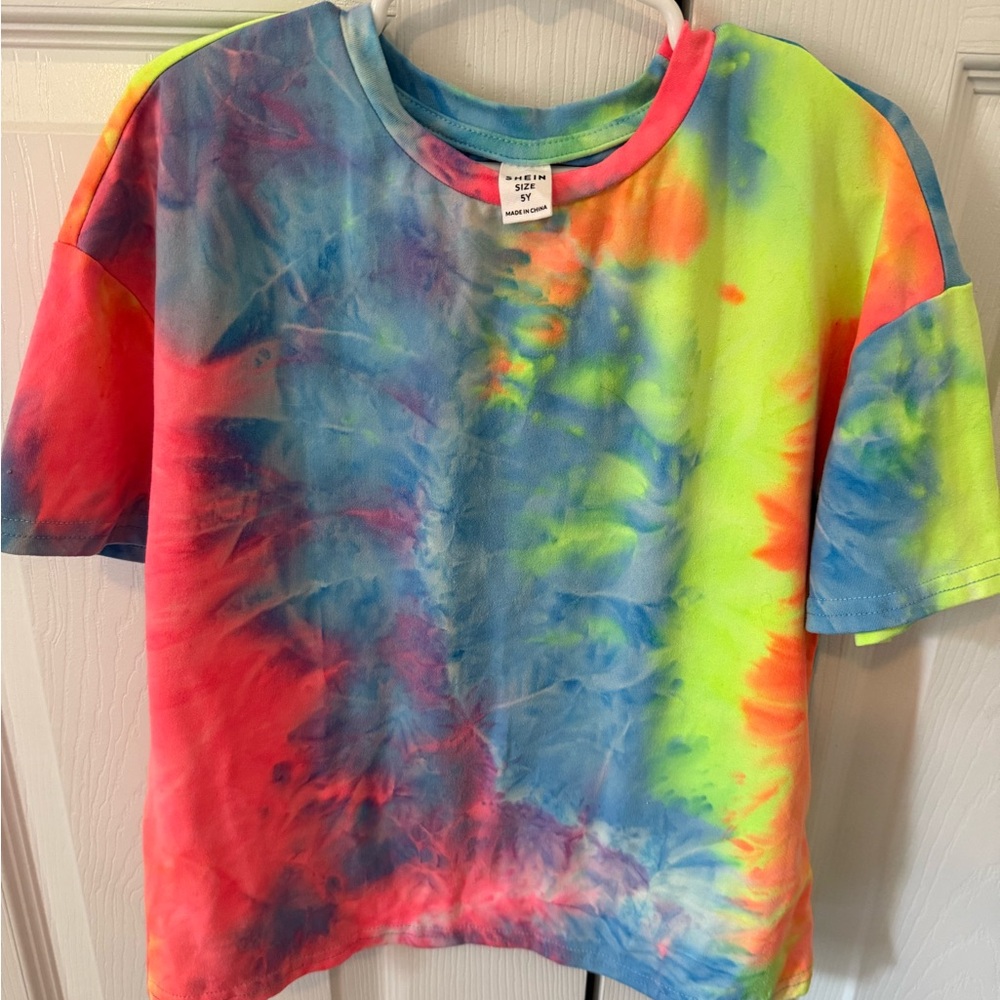 SHEIN Blue and Pink Short Sleeve Tee Vibrant Tie-Dye
